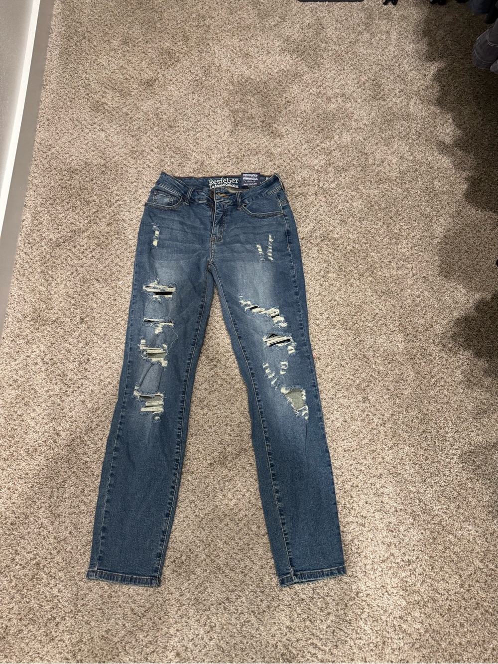 Distressed Skinny Jeans in Dark Blue — Refashioned Fit